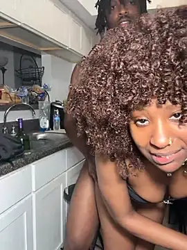 Fijixxxx live cam on StripChat