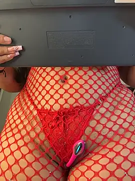 FoxySkye live cam on StripChat