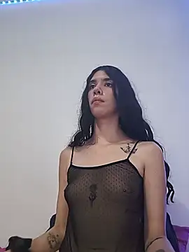 MaddyMendozax live cam on StripChat