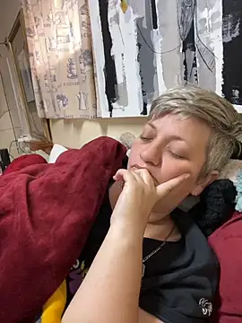 blueiceeyes live cam on StripChat