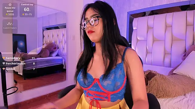 Shaneska live cam on StripChat