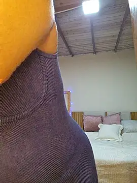 ximenavega live cam on StripChat