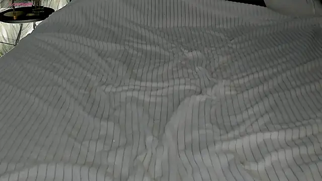 Pink_Freya webcam