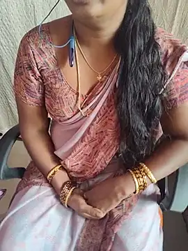 Tamil_Roja88 live cam on StripChat