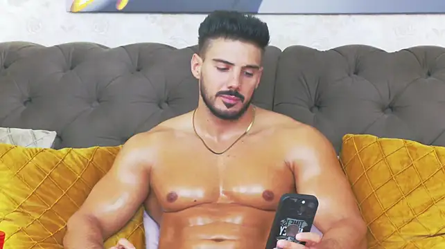 DustinKeent live cam on StripChat