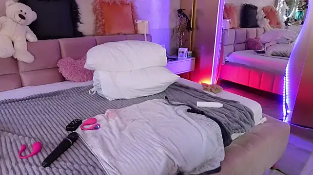 JullyBlair live cam on StripChat
