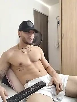 morenosiam live cam on StripChat