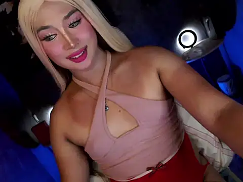 fuckable_Thanya live cam on StripChat