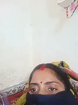 Poojaxx56 live cam on StripChat