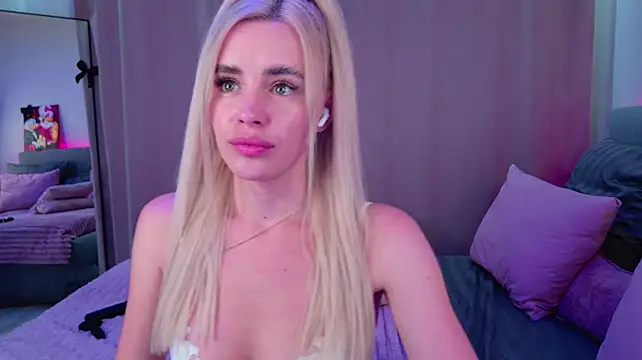 Rossy_X live cam on StripChat