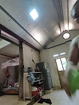 Banana-zz live cam on StripChat