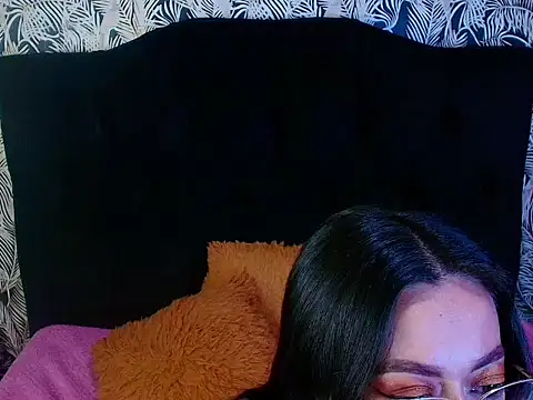 desiring_angel_ live cam on StripChat