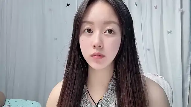 xiaomei1122 live cam on StripChat