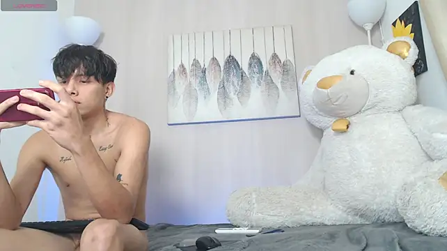 Channi_smith_ live cam on StripChat