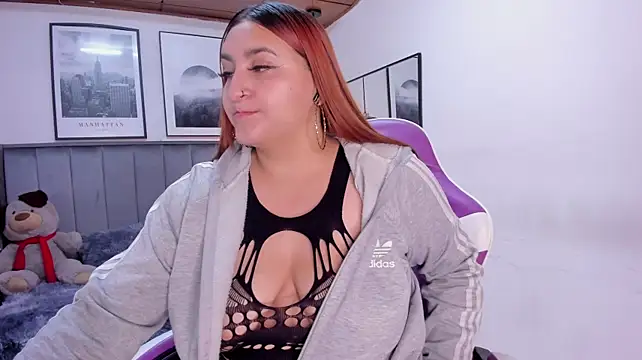 Alaia_Carter webcam