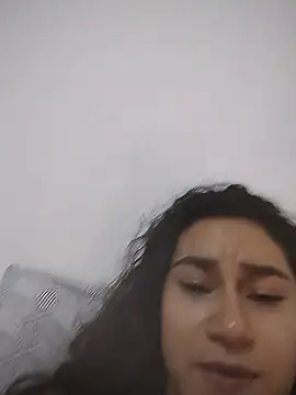yummi_greluda webcam