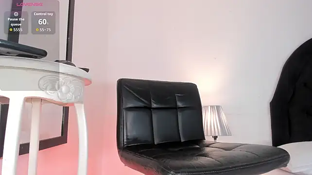 sasha_blake_ live cam on StripChat