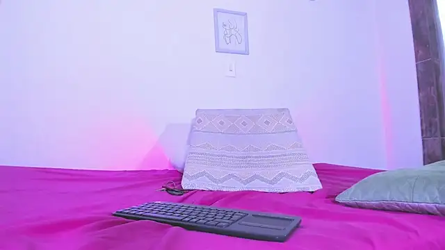 Jave_rave live cam on StripChat