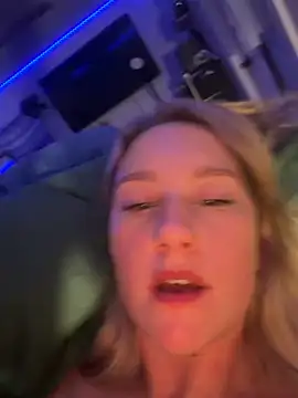 tameinterval29 live cam on StripChat