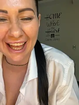 IRISWHITE17 webcam