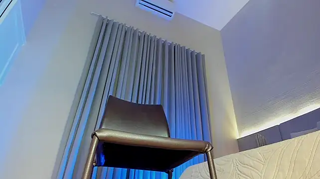 Aleya_Black webcam