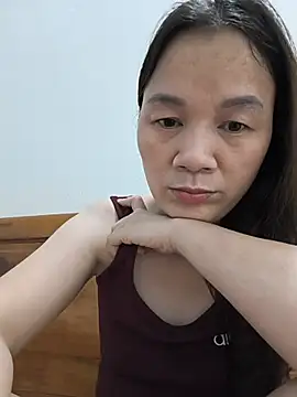 Lye_lovely live cam on StripChat