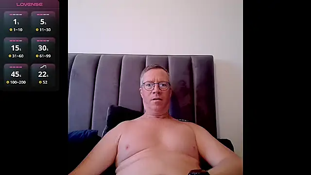 SinfulPulse69 live cam on StripChat