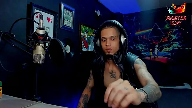 XXXRAYGAMES live cam on StripChat