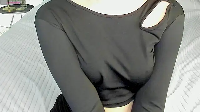 Pink_Freya webcam