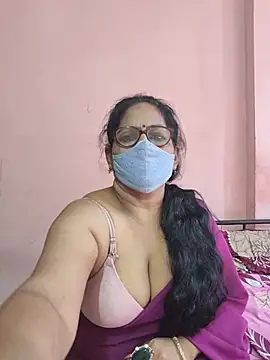 Luckybb-36a live cam on StripChat