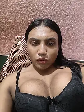 Idhikaroy live cam on StripChat