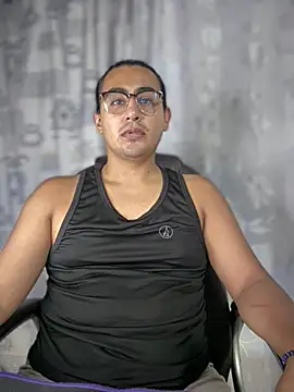 _Dylan_7 live cam on StripChat