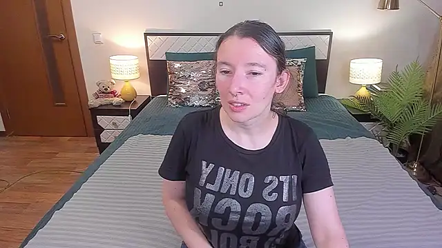 CatherineWalls live cam on StripChat