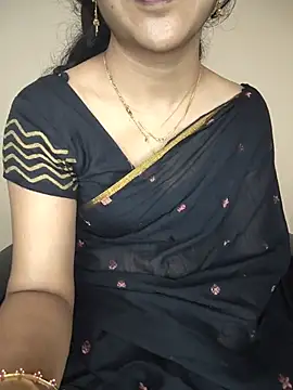 Cute-Smiely-Queen-Telugu live cam on StripChat