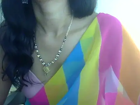 Laila_Cute live cam on StripChat