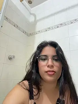 shainadavis live cam on StripChat