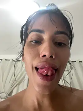 ketty321 live cam on StripChat