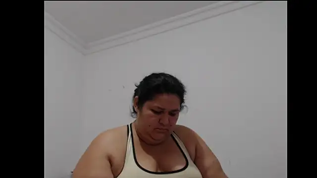 Zoe_bbw21 webcam
