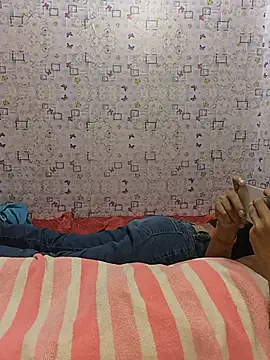 Antique_stickchart_couple live cam on StripChat