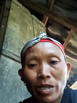 Nguyen_Emaa webcam