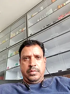 Raj1043 live cam on StripChat