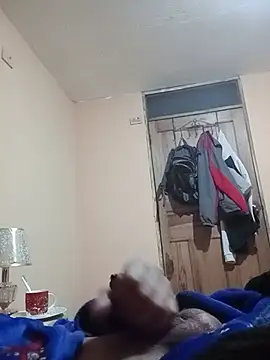 Cain180k live cam on StripChat