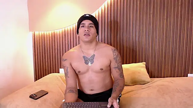 LuciferM_Star webcam