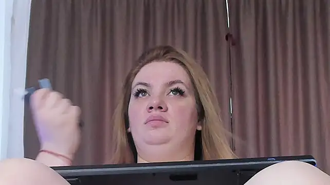 MelanieBrownn webcam