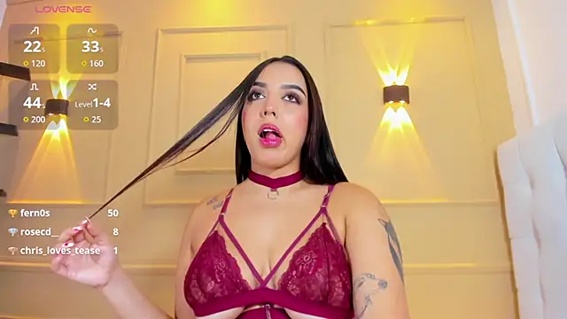 IVONNEREYES webcam