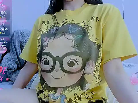 Linh_diudang live cam on StripChat