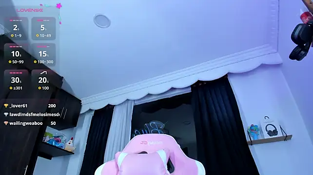 SaturnooStonee live cam on StripChat