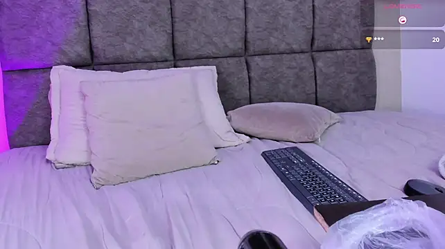 elizabeth_20 live cam on StripChat