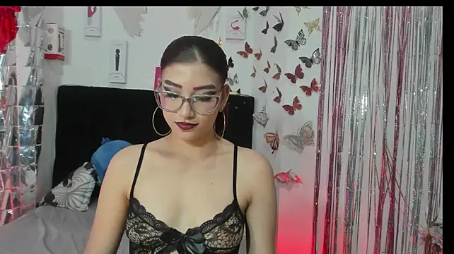 sophia_arevalo live cam on StripChat