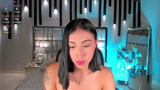 CelesteMoonX live cam on StripChat